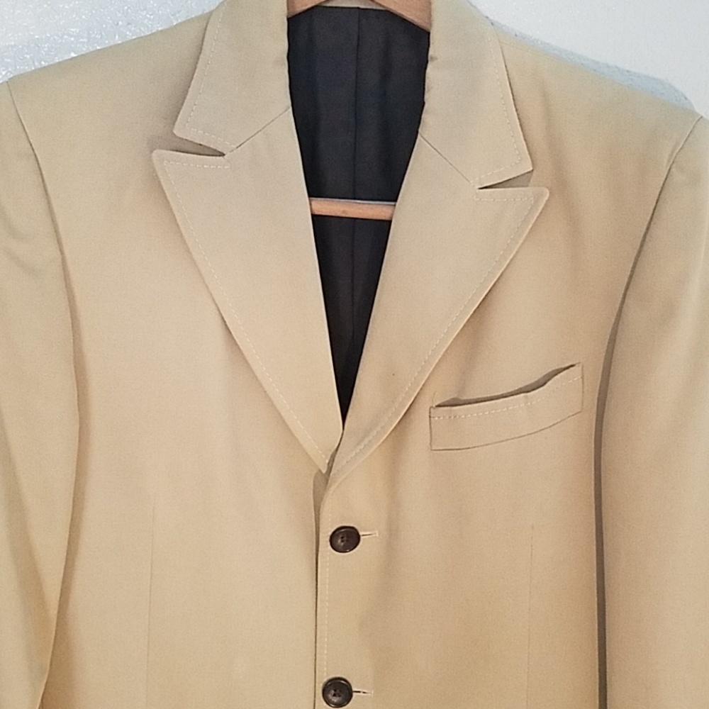 Dolce & Gabbana tan jacket - Picture 2 of 7